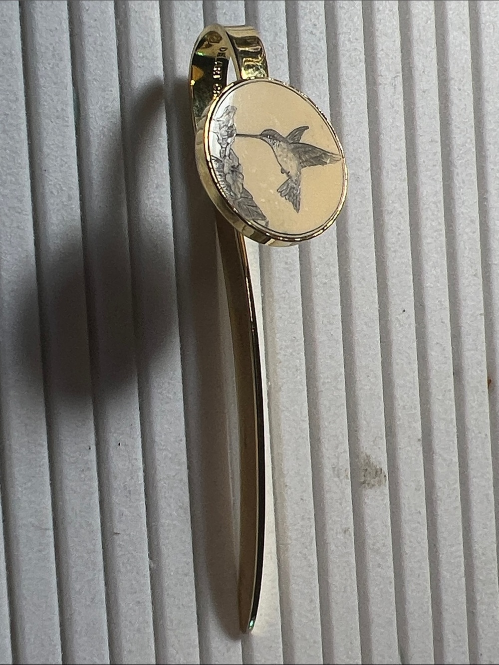 Gold Hummingbird Bird Perch Accessory